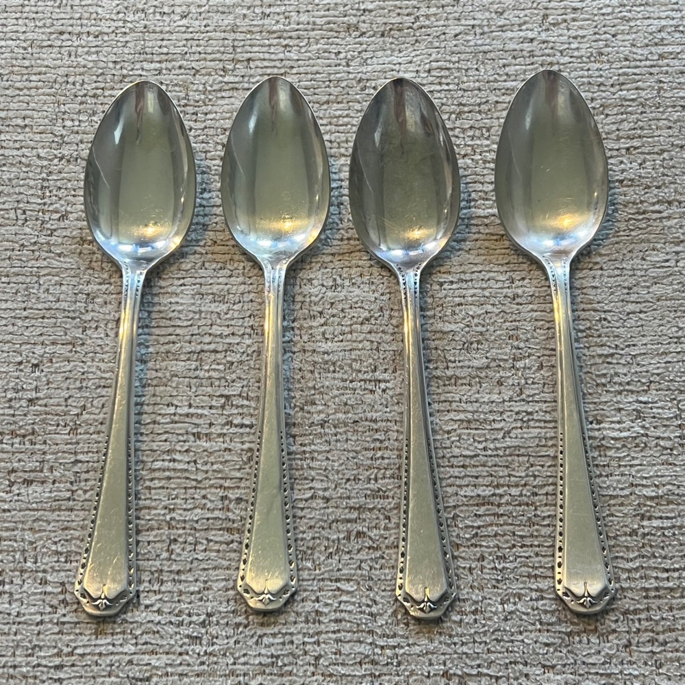 Oneida Community Tudor Plate Skyline Teaspoons Silverplate Art Deco Set of 4